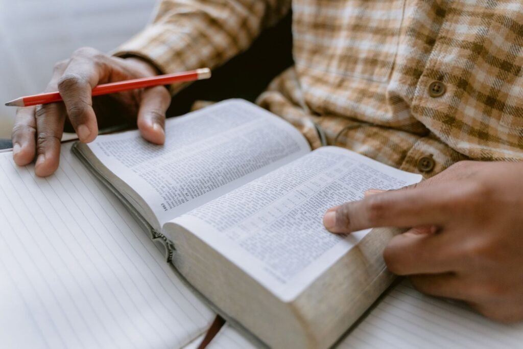 WHAT KIND OF KNOWLEDGE OF GOD ALLOWS US TO EXPERIENCE GOD?